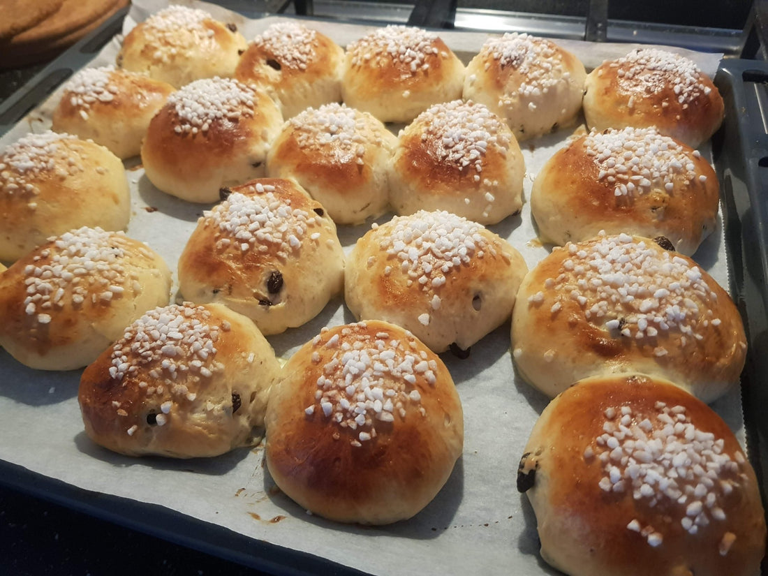 Finnish Pulla - Sweet Cardamom Bun - Easy recipe with braiding tips - Feels like Finland