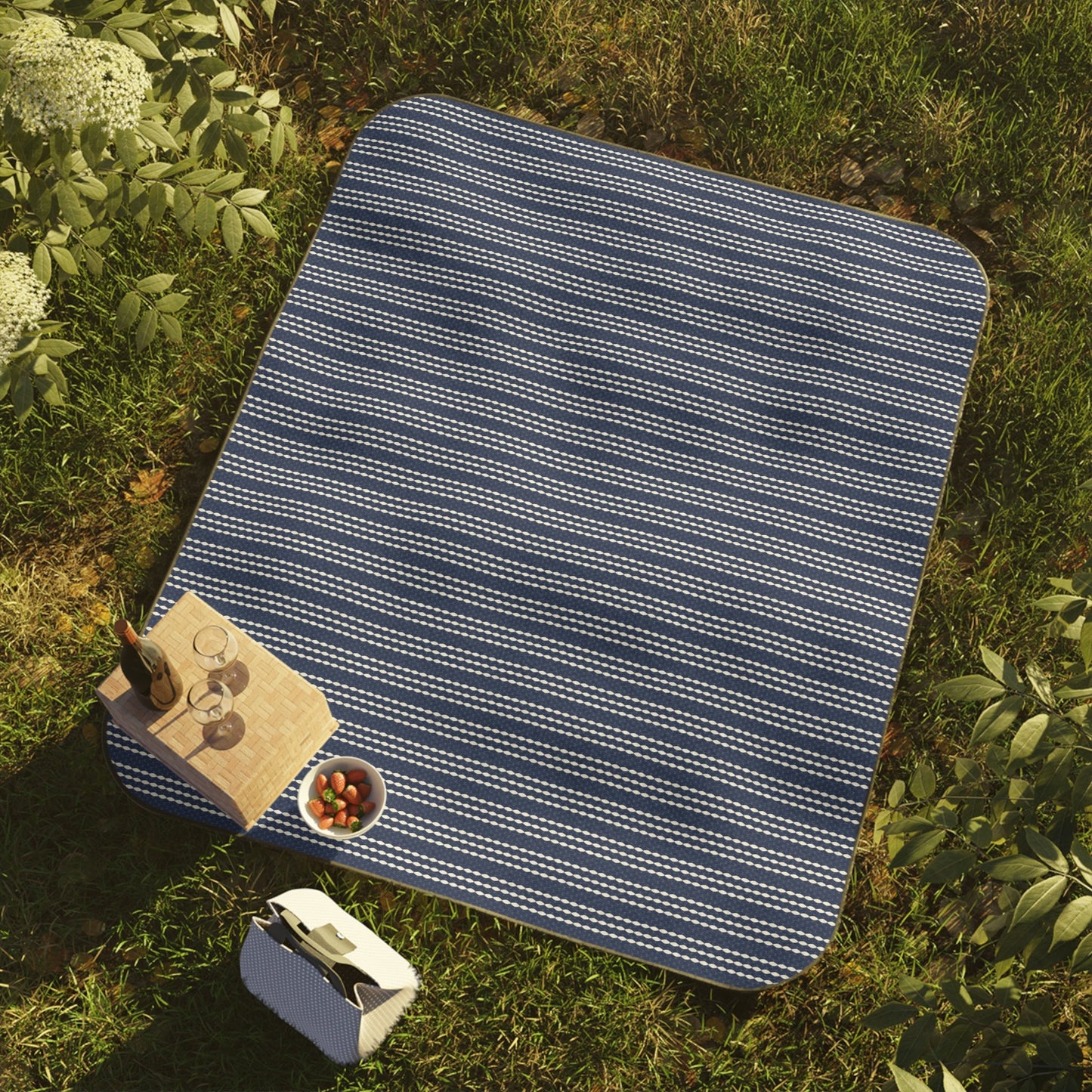 Finnish Matto Picnic Blanket - Portable and Water - Resistant Finnish design - Feels like Finland